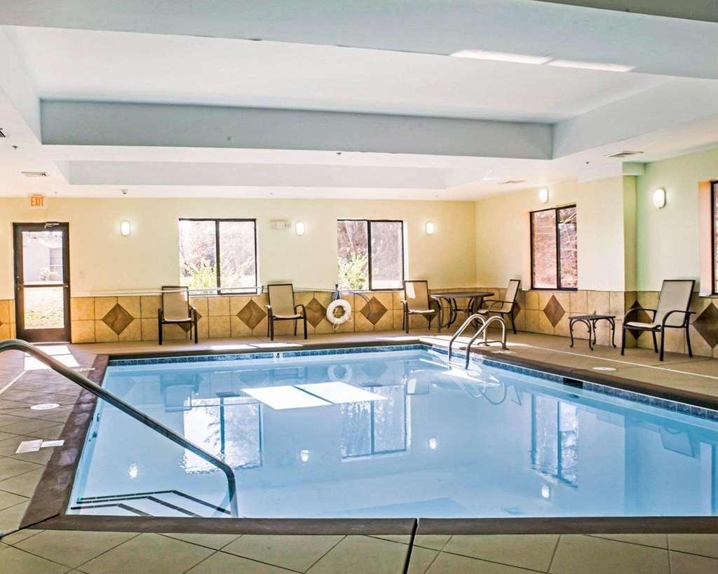 Fairfield By Marriott Inn & Suites Greensboro Coliseum Area Facilidades foto