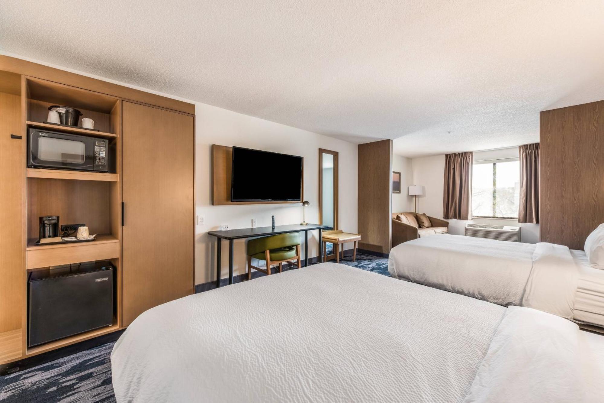 Fairfield By Marriott Inn & Suites Greensboro Coliseum Area Exterior foto
